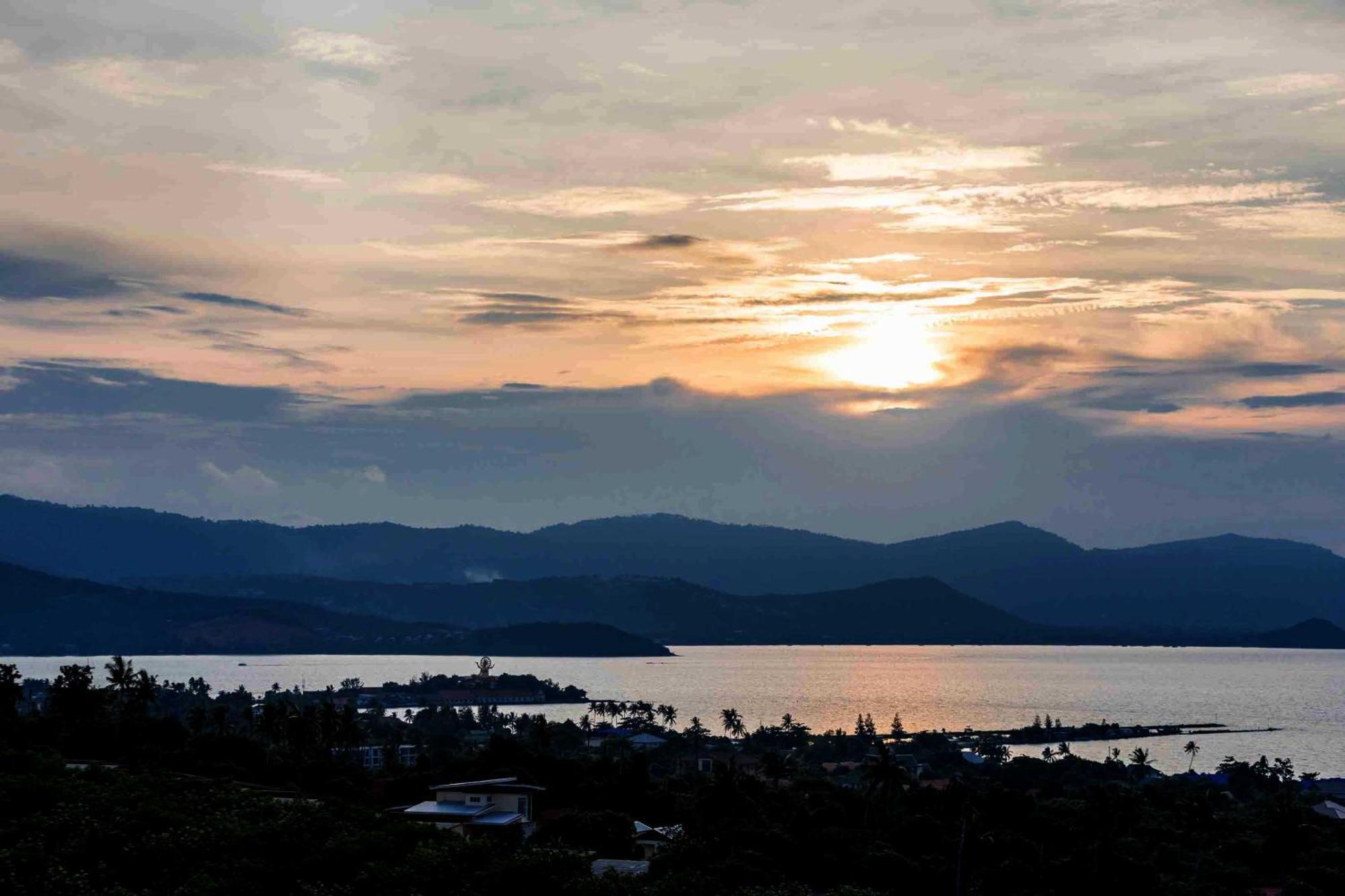 Sunset Estates - Samui Luxury Villas Choeng Mon Kültér fotó